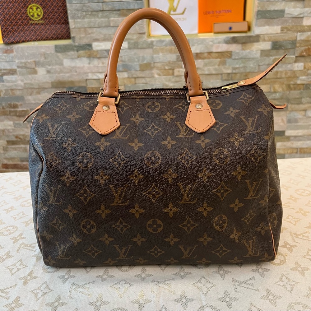 SOLD Louis Vuitton Speedy 30 Handbag ❤️